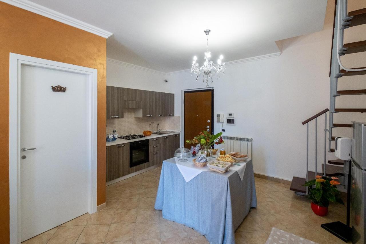 La Casa Di Lally ฟิอาโน โรมาโน ภายนอก รูปภาพ